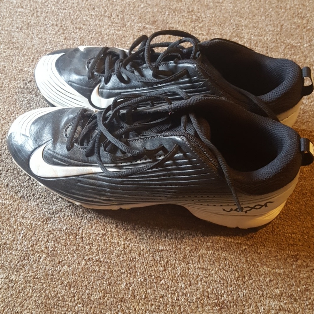 softball cleats